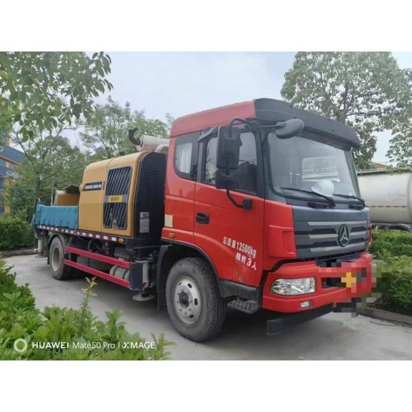 Used Mini Concrete Line Pump Truck Cement Transfer Pump with 2 Boom Sections