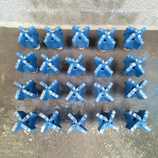 Customized Drag Bits Drilling Tools For Construction Engineering