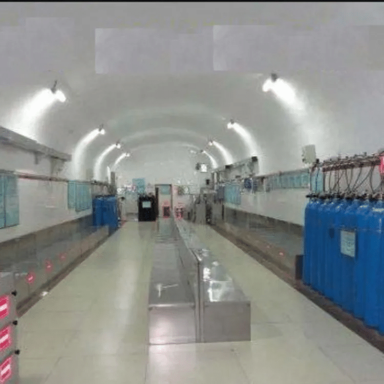 REFUGE CHAMBER