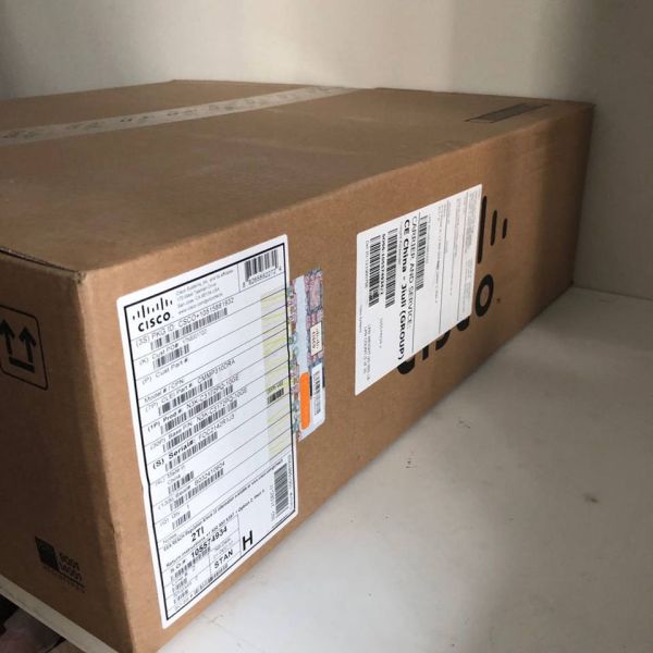 Используемая цепь 3172P 48 x SFP+ и 6 портов переключателя предприятия N3K-C3172PQ-10GE QSFP+