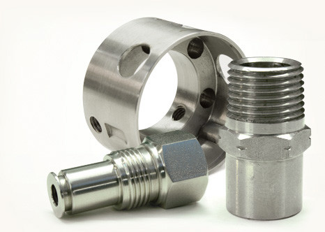 Части стали КНК высокой точности термической обработки частей изготовленного на заказ КНК металла поворачивая