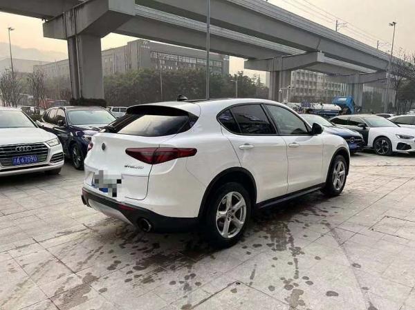 64L Tank Capacity Alfa Romeo Stelvio Q4 Sport Suv in Good Condition Top Speed 230KM/h