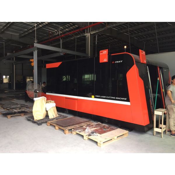 Support de montage de LED en acier inoxydable découpé au laser