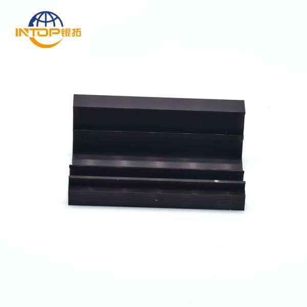 Natural Aluminum Profiles for Wardrobe 1.10mm 6063 T6 Sandblasting Black