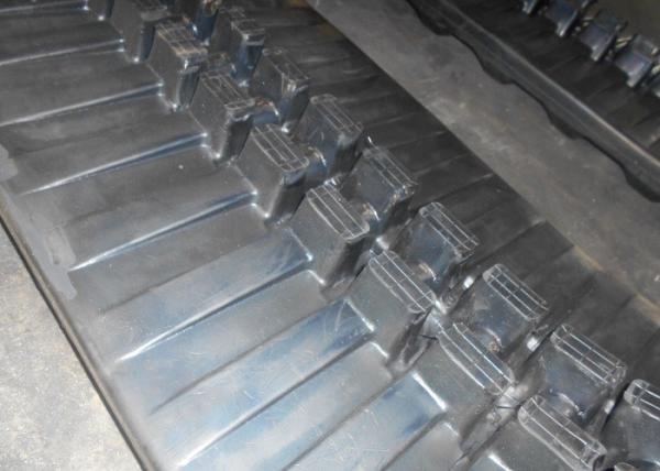 A borracha da máquina escavadora do alinhador longitudinal do bloco segue 450 * 73,5 * 86 com borracha forte preta