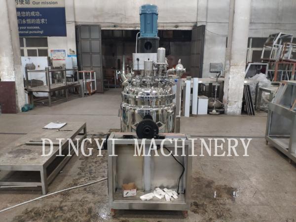 Front Operating Vacuum Emulsifying Machine , Small Scale Homogenizer