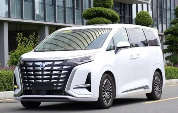 BYD Denza D9 MPV 2023 Premium Large MPV Car 620km 5 Doors 7 Seats