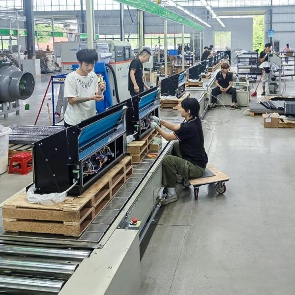 Ligne de montage de climatiseur automatique - configurations semi-automatisées/entièrement automatisées