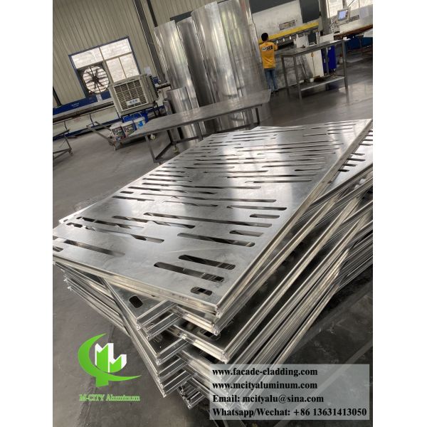 Полые с cnc гравированные металлические облицовочные панели алюминиевые фасады для декорации стен зданий