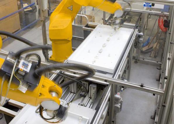 3838 T Slot Custom Aluminum Extrusions Material With Silver Anodized Surface Treatment