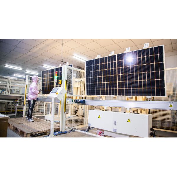 210mm N-type Mono-crystalline Solar Panels 560W 570W 580W for Solar Power System