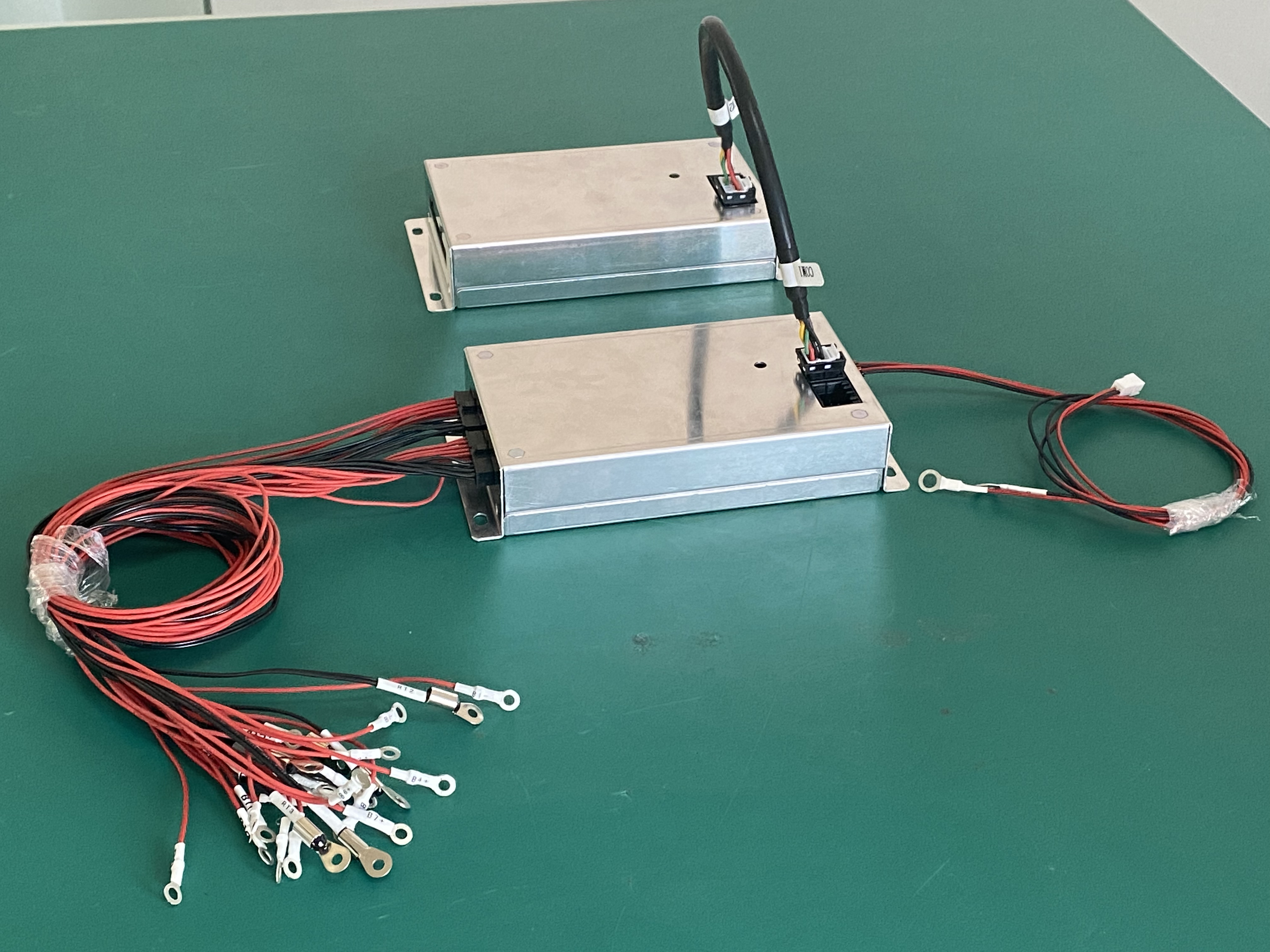 864V 125A Высокое напряжение BMS 4U Черный железный корпус 19 дюймовый ящик для хранилища энергии