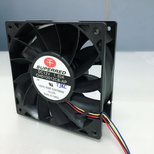 Безщеточный охлаждающий вентилятор DC 150g 35x35x10mm для промышленной пользы