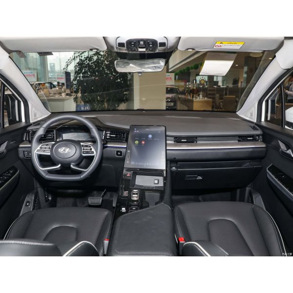 2022 Left-Steering 207T GDi 5-door 7-seater MPV Gasoline Car with Car Entertainment System