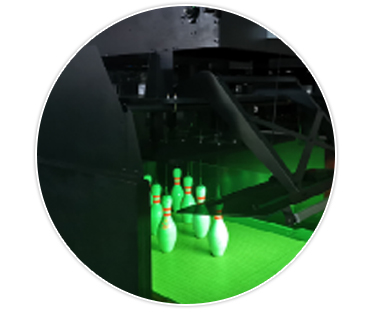 Большой стандартный спортивный семейный развлекательный центр полный взрослый и детский боулинг