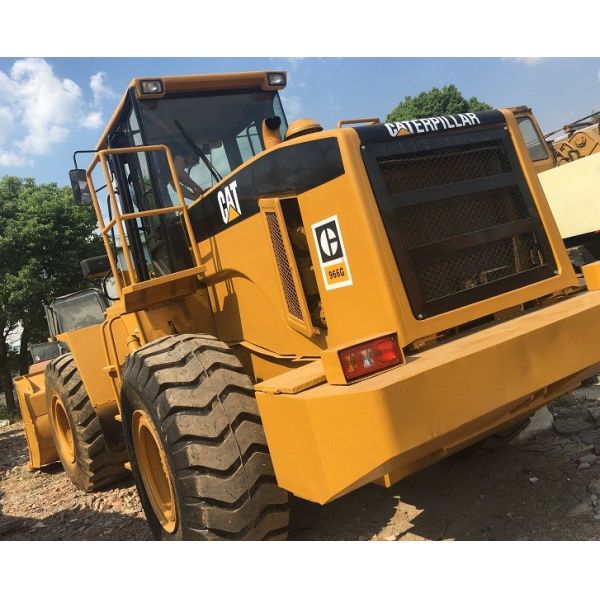 CAT 966G Used Compact Wheel Loader 320hp 120 Gallons Fuel Tank
