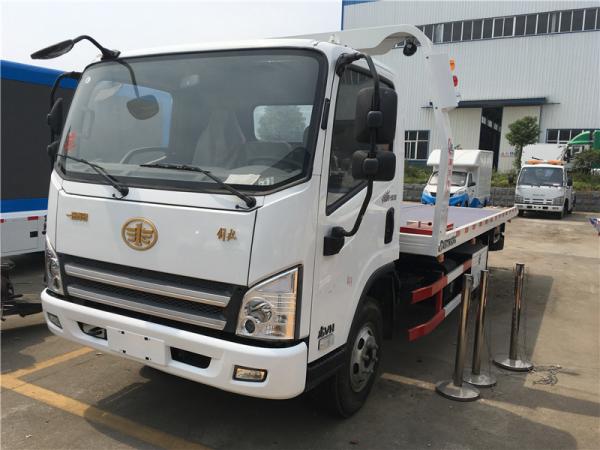 Euro 6 Left Hand Drive Faw Flatbed Recovery Truck 4 Tonne With 2 Sections Underlift