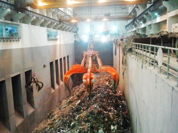 China's high quality and low price 45 ton garbage grab bridge double beam crane, power plant double beam crane, grab dou