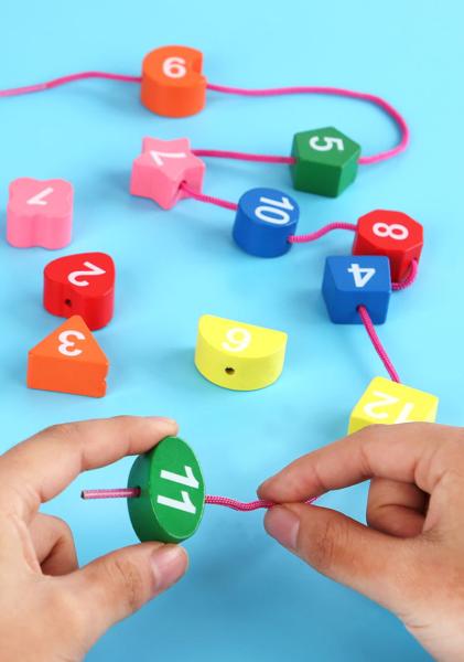 Colorful Wooden Digital beaded clock Montessori  Animal Educational Beads Puzzles Gadgets Matching Clock Toy Kid