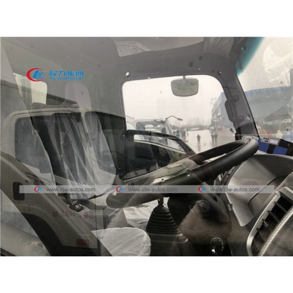 SINOTRUK HOWO refrigeró el camión vegetal del transporte de la fruta de los pescados de la carne de la unidad de Van Truck Thermo King Refrigerator