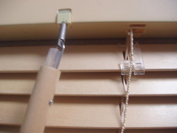 25mm 100% basswood venetian blinds for windows with steel headrail and wooden bottomrail