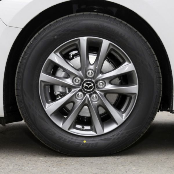 Бензин небольшой машины варианта 2.0L Changan Mazda 3 Axela 2022 автоматический умный