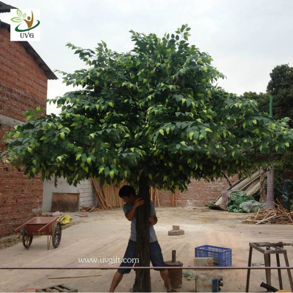 UVG 10ft tall handmade green outdoor artificial banyan tree for home christmas decoration GRE052