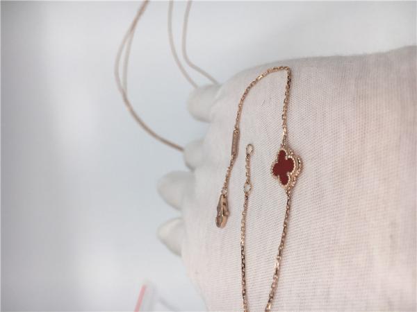Cornalina doce do estilo do bracelete do ouro de Van Cleef Arpels 18K para a moça