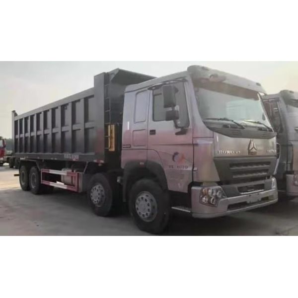 Sinotruk HOWO 8X4 самосвал 31 тонны подержанный
