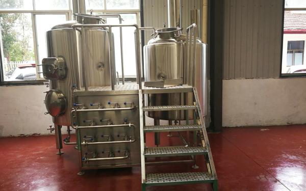 Stainless Steel 500L Craft Mini Brewery Equipment With 2 Refrigeration Machine
