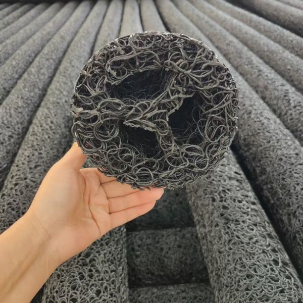 HDPE Corrugated Hard Permeable Pipe High Drainage Capacity Flexible Permeable Pipe For Highway Tunnel And Landfill Drainage