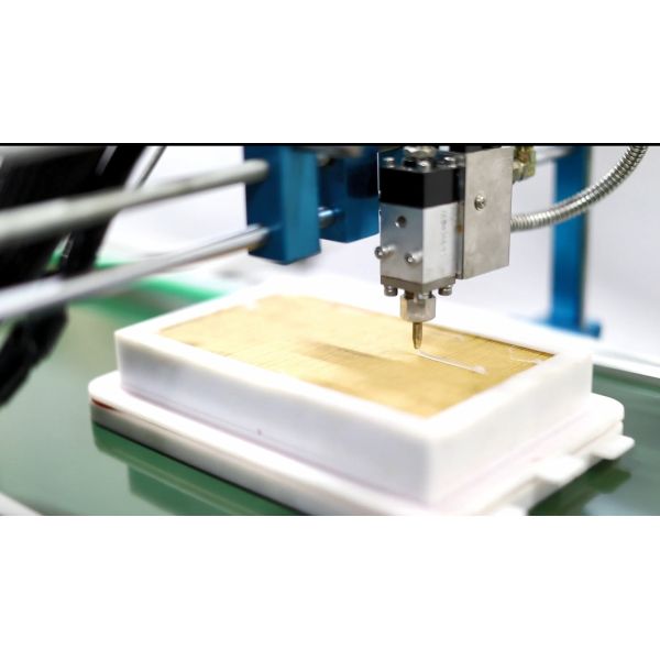 Воздушный фильтр автомобиля горячий плавит машину 6pcs/Min клея горячую плавит линии распределителя