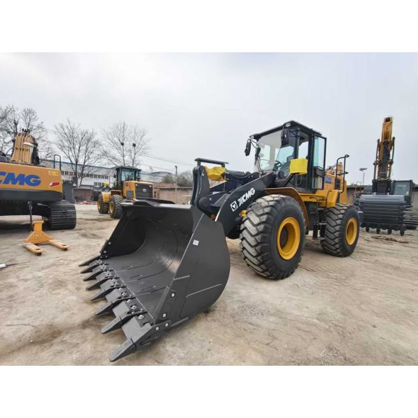 Second-Hand XCMG ZL50GN Wheel Loader with 5t Rated Load and 162kW Power for Quarry & Construction
