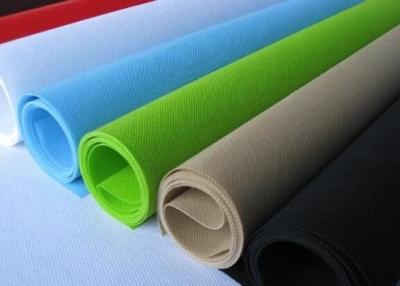 A tela não tecida de Spunbond do ANIMAL DE ESTIMAÇÃO da resistência do envelhecimento para a matéria têxtil muitos colore