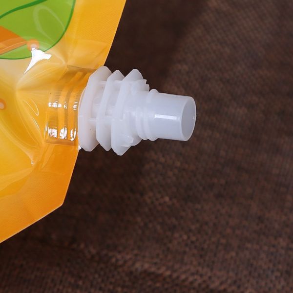 Soft Drink Milk Liquid Spout Bags Gravure Printing Custom Logo With Straw