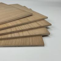 Le contreplaqué vigoureux de placage de bois dur ISO9001 lambrisse la couleur naturelle inoffensive