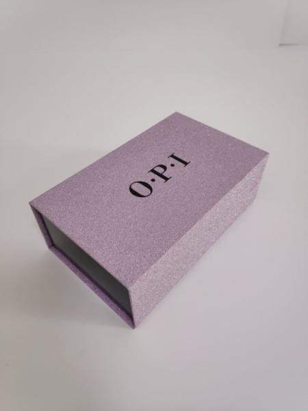 Luxury customized bookstyle magnetic packaging gift box for cosmetics with plastic innertray