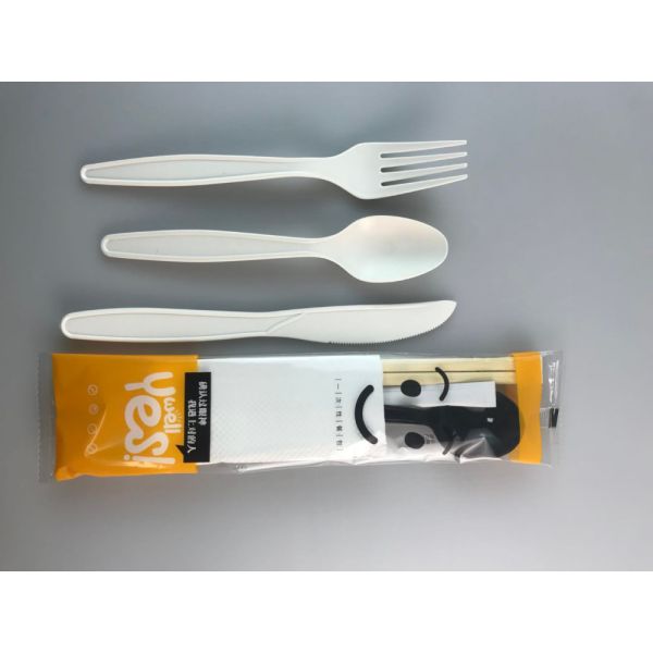 Effortlessly Serve Your Guests with Our PP Disposable Plastic Cutlery and Straws Set