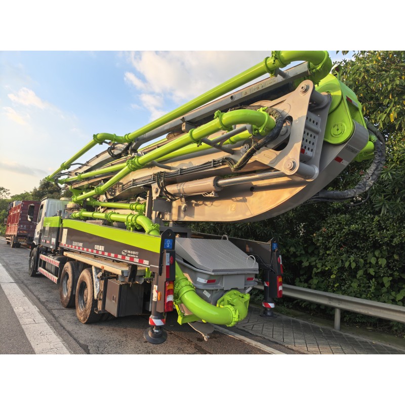 Best Value 2021 Zoomlion 50m Concrete Pump Truck Mercedes Chassis Euro 5 Super Clean Hot Deal   |   Low Usage Turn Key Ready