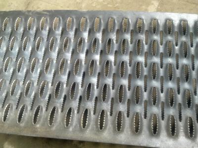Versatile Multifunction Anti Skid Metal Plate For Walkway / Stairs / Flooring