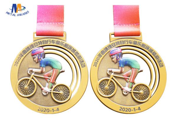 Stock Riding Medals Antique Brass Plating And Colorful Printing Relief Medailles Cut Out With Ribbon