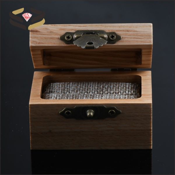 Boîte à anneaux en bois de fût de whisky personnalisable 60*40*36mm OEM/ODM