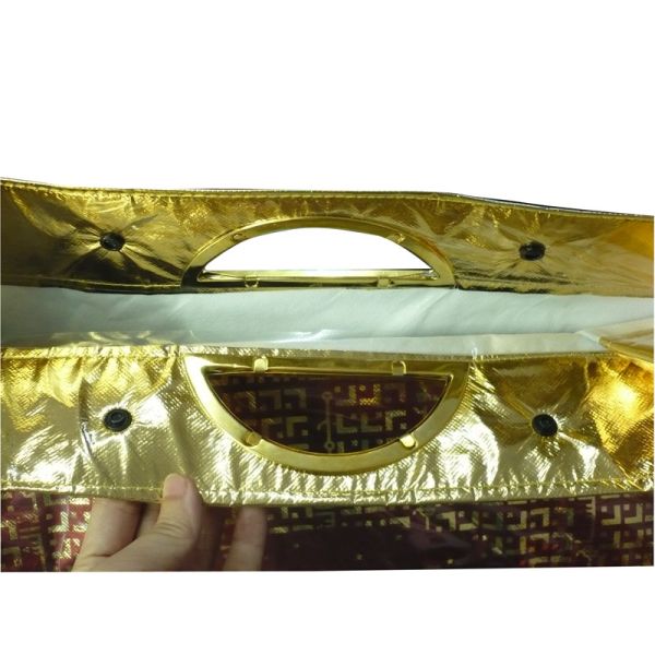Eco friendly golden lamination non woven carry bag with metal handle