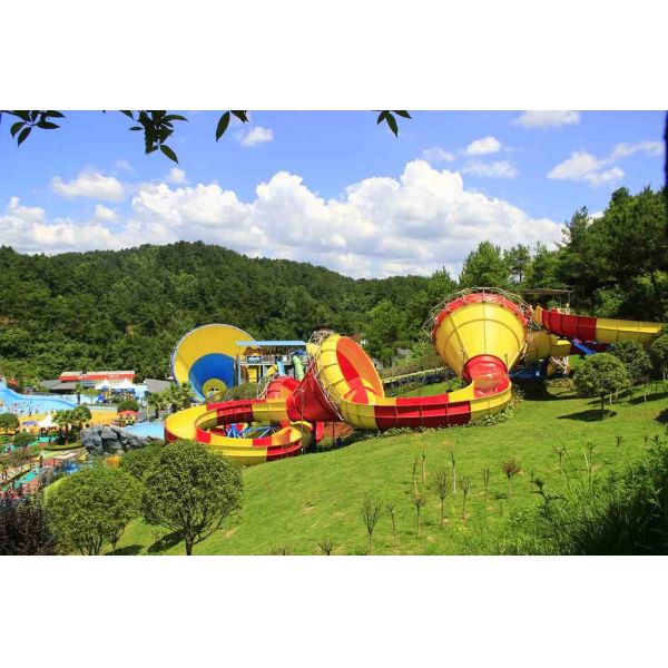 Интересный аквапарк оборудование стекловолокно водные горки для аквапарка