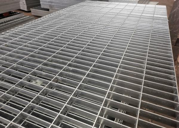 Driveway Platform Steel Grating Walkway 120mm High Zinc Coating