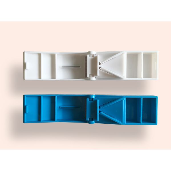 OEM CE одобренный пластиковый резач таблеток небольшая коробка таблеток с резачкой коробка распределитель таблеток