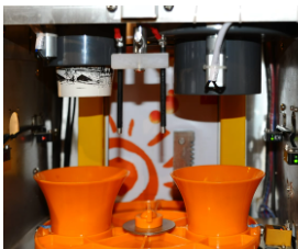 Fully Automatic Apple Tomato Pear Juice Vending Machine Coin Credit Card Token QR Code Payment Systems