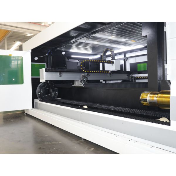 With Rotary Metal Pipe Tube 1530 Laser Cutting Machine CNC Raycus 6000W 12000W