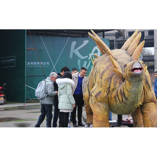 Large Dinosaur Fabric Chinese Lanterns Show Workers Customize Dinosaur Park To Display