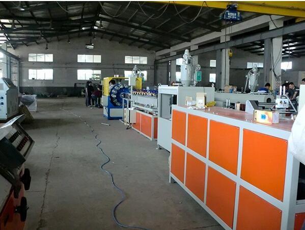 Fully Automatic Plastic Tubing Extrusion Machines / PVC Pipe Making Machine